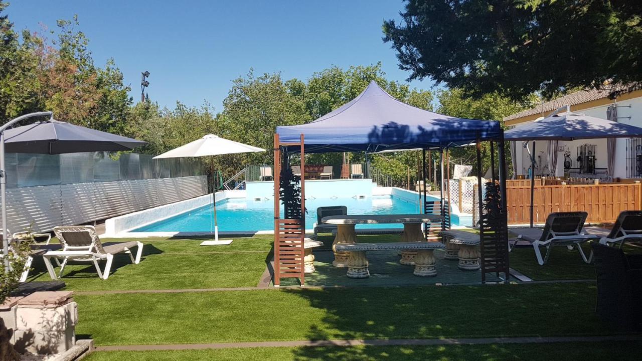 Cortijo San Jose Villa Sevilla Eksteriør billede